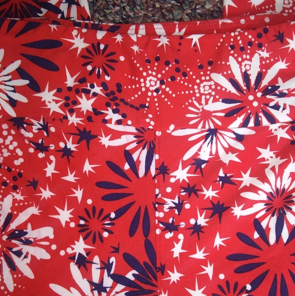 Women's Lularoe OS Firework Leggings - Picture 3 of 5